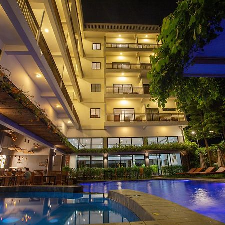 Daco Hotel Siem Reap Bagian luar foto