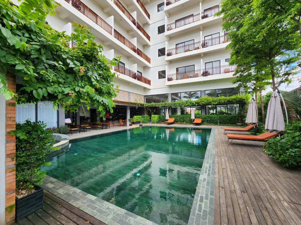 Daco Hotel Siem Reap Bagian luar foto