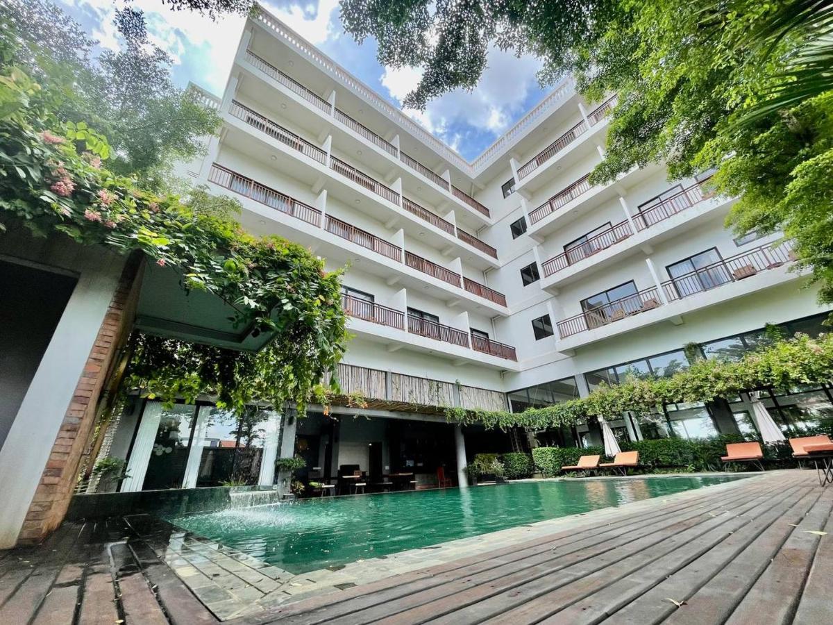Daco Hotel Siem Reap Bagian luar foto