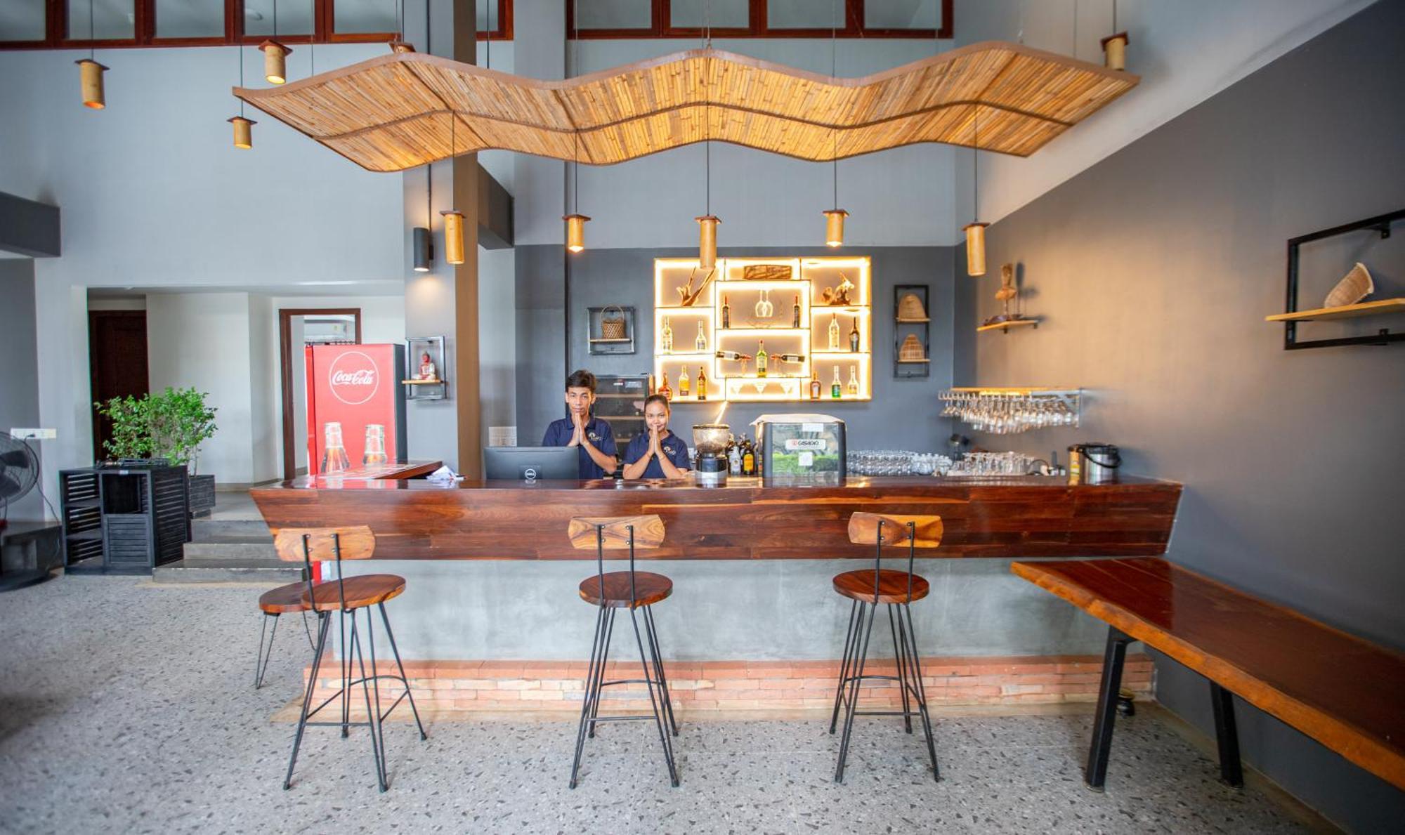 Daco Hotel Siem Reap Bagian luar foto